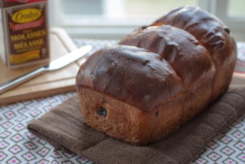 Traditional Newfoundland Molasses Raisin Bread Recipe